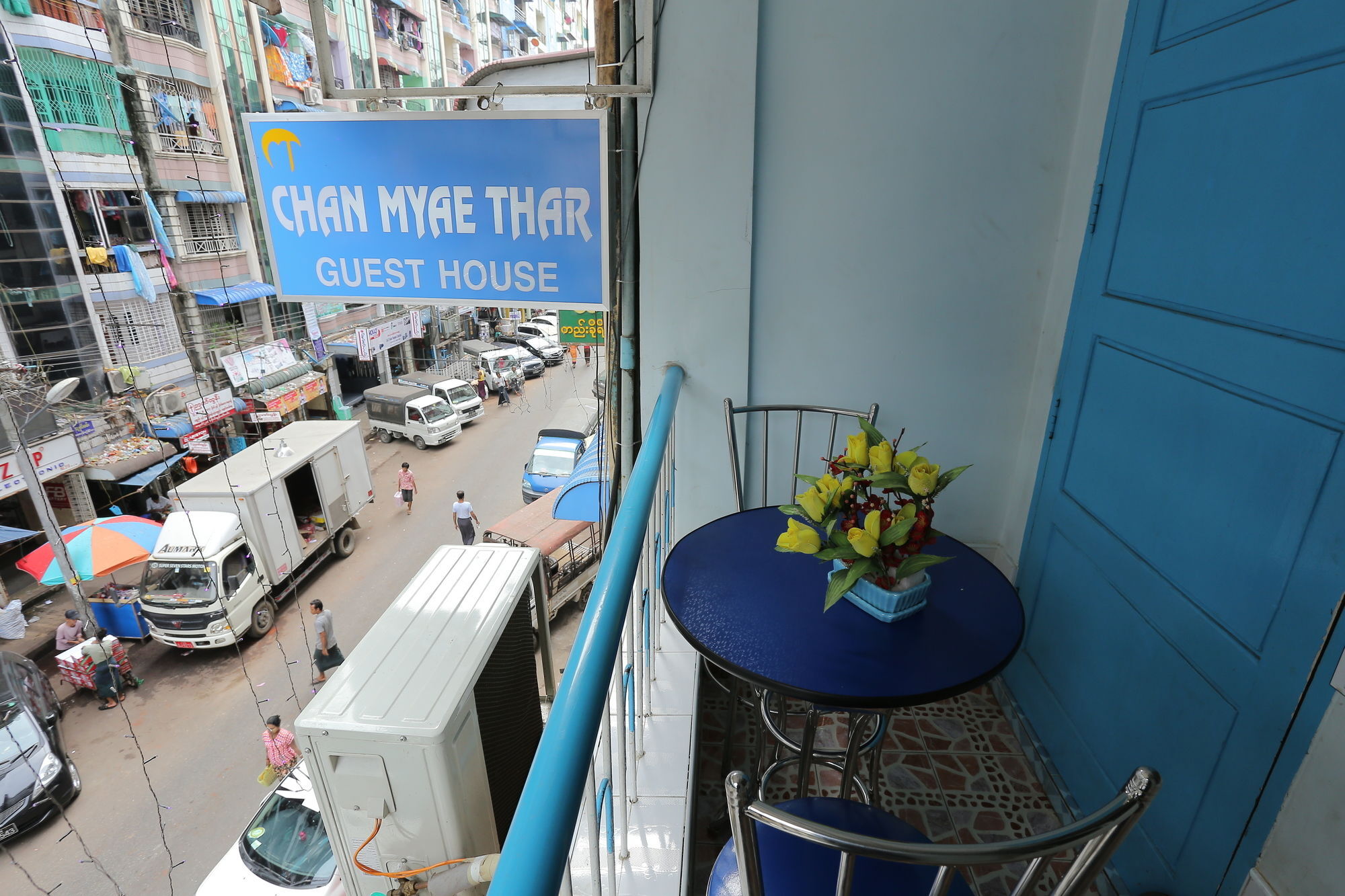 Chan Myae Thar Guest House Yangon Exterior foto